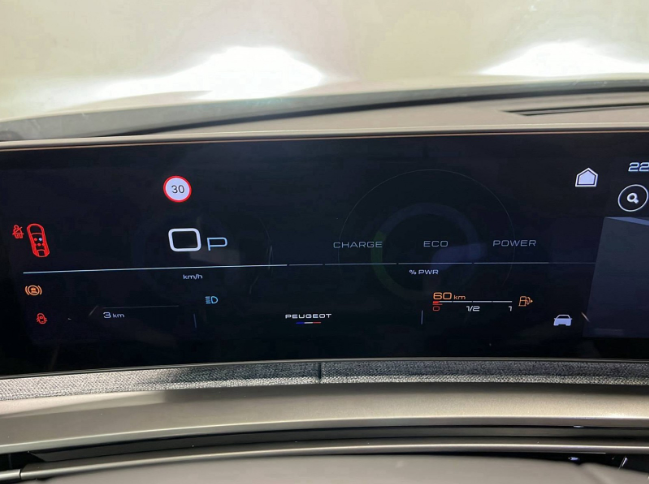 PEUGEOT 3008 NOUVEAU HYBRID 145 E-DCS6 ALLURE 7