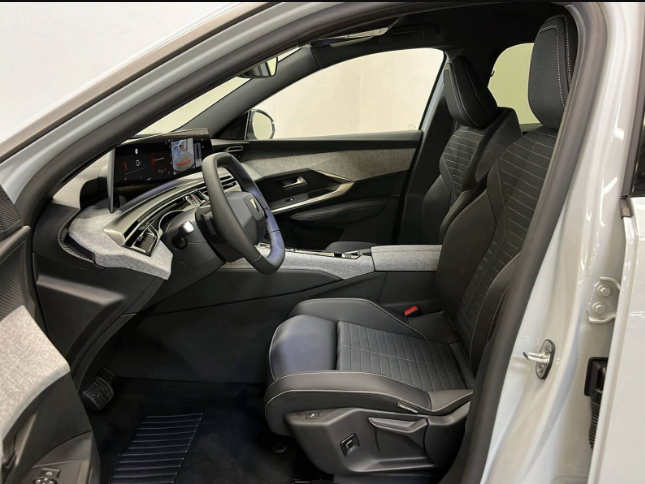 PEUGEOT 3008 NOUVEAU HYBRID 145 E-DCS6 ALLURE 13