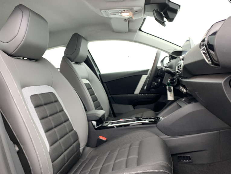 CITROËN - C4 NOUVELLE HYBRIDE 136 E-DCS6 PLUS 6