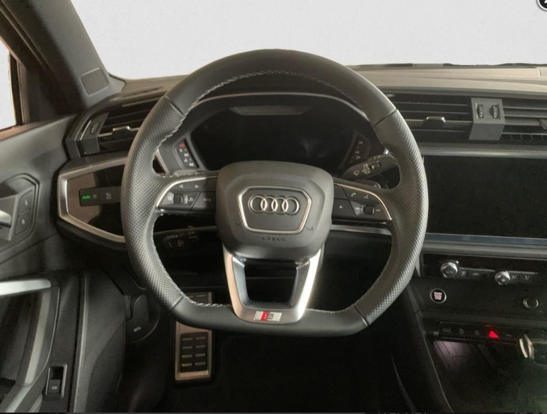 Audi - Q3 35 TDI 150 CH S TRONIC 7 S LINE 7