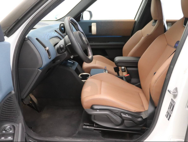 MINI COUNTRYMAN U25 COUNTRYMAN 163 CH DKG7 D FAVOURED 14