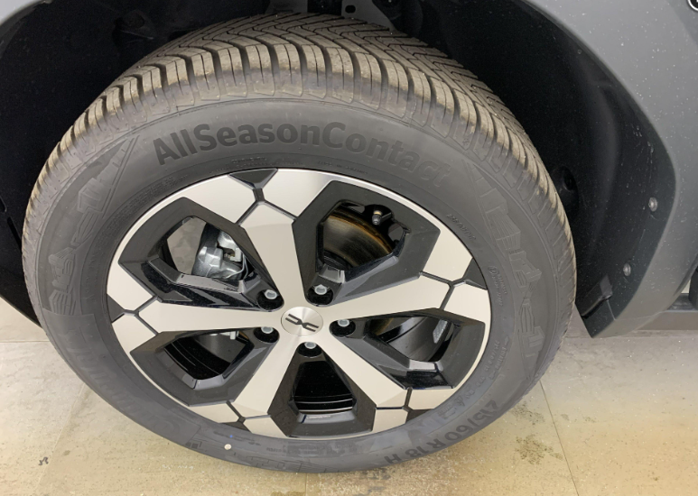 Dacia - DUSTER TCe 130 4x4 Journey 19