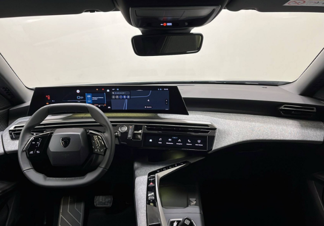 PEUGEOT 3008 NOUVEAU HYBRID 145 E-DCS6 ALLURE 13