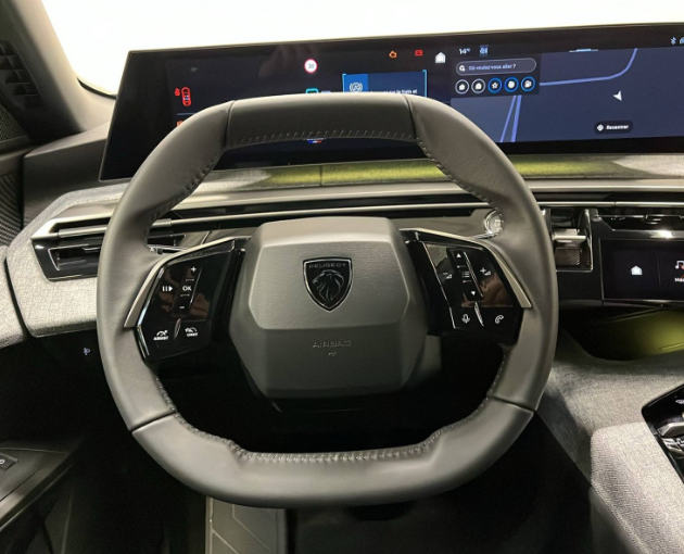 PEUGEOT 3008 NOUVEAU HYBRID 145 E-DCS6 ALLURE 14